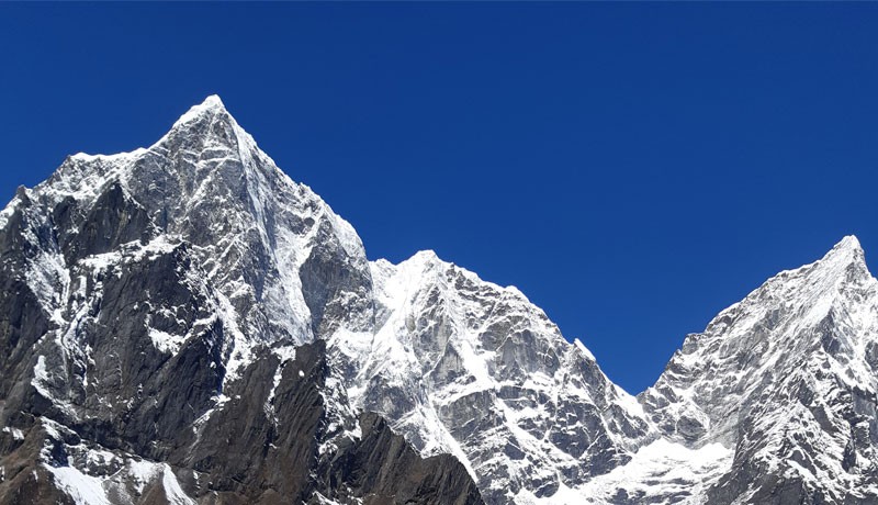 Gokyo Cho La Pass Trek