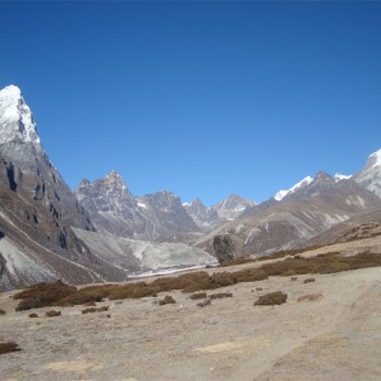 Mt. Kunde view along the Everest trek